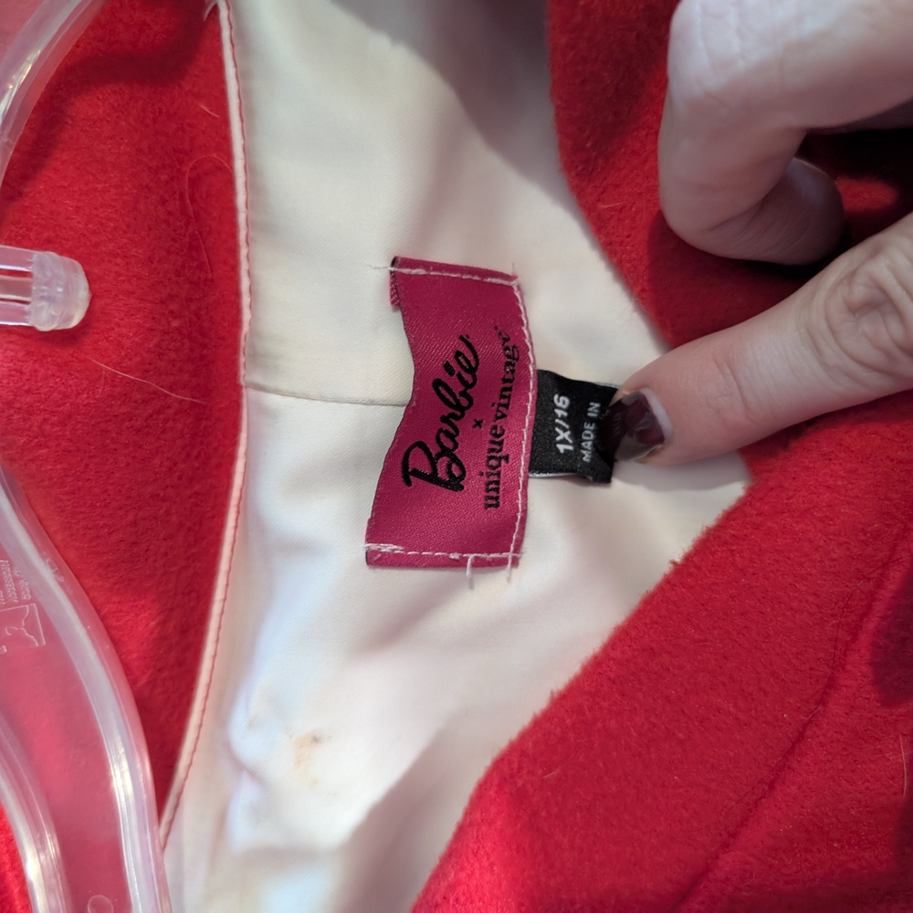 Barbie Red Coat with White Lining 1X - Picture 6 of 6